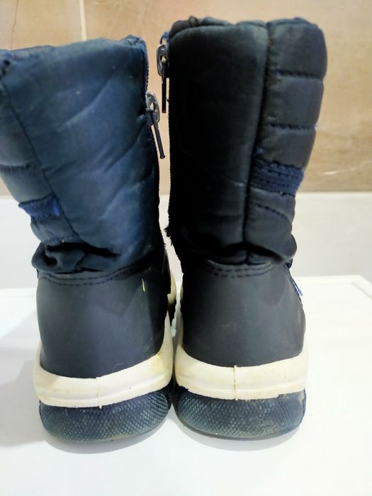 Cortina śniegowce 25