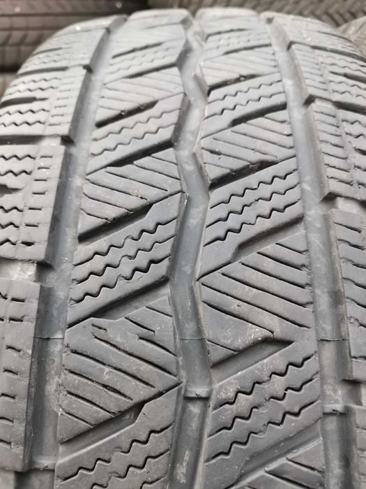 bus zima Hankook 215/65/16C z 2021r 7.5mm 2szt