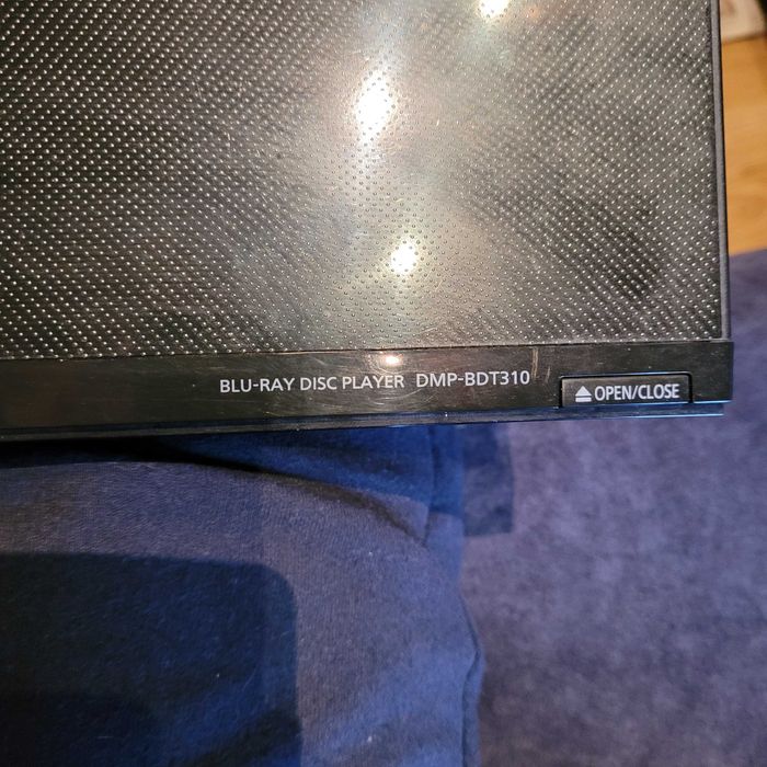 Panasonic blu ray player dmp bdt310