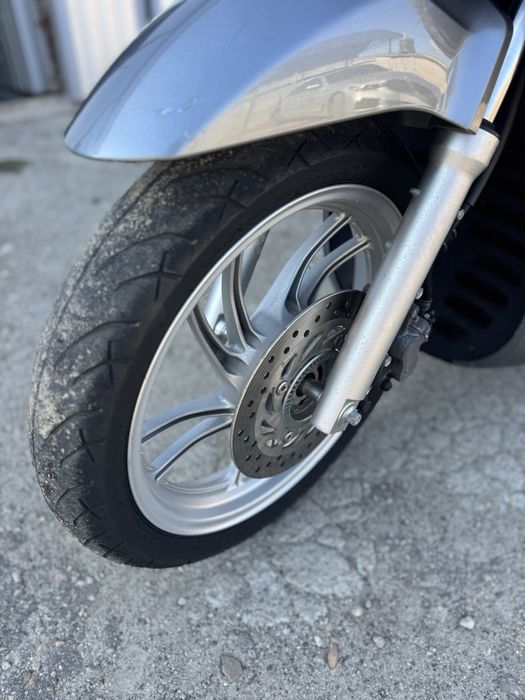 Продам Honda SH150