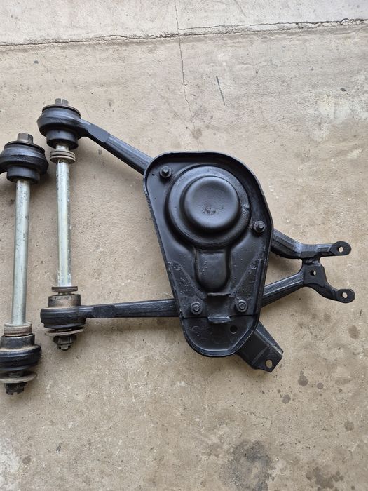 Lada 4x4 niva urban wahacz dolny