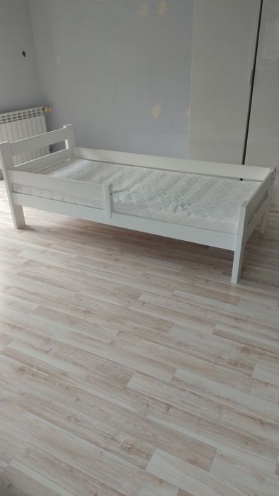 Łóżko dziecięce 180x80  białe