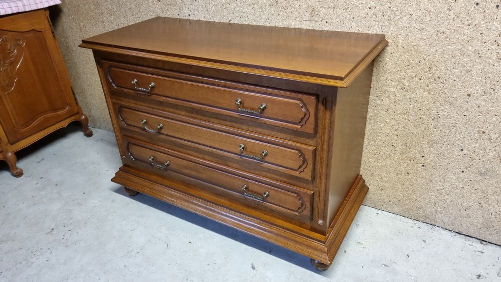 Komoda z szufladami z Belgii