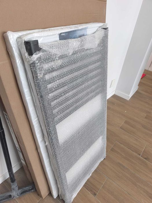 Sistema completo aquecimento central + bomba de calor Energie 4-12kW + radiadores + depósito