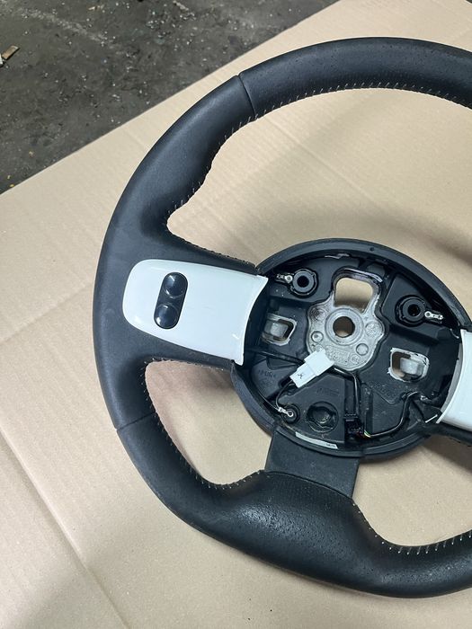 Kierownica multifunkcja Renault Twingo III Trafic III Smart Forfour II