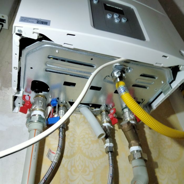 Котел Bosch WBN6000 -28C RN