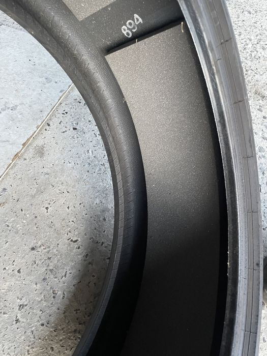 Літні шини 255/40R21 Pirelli