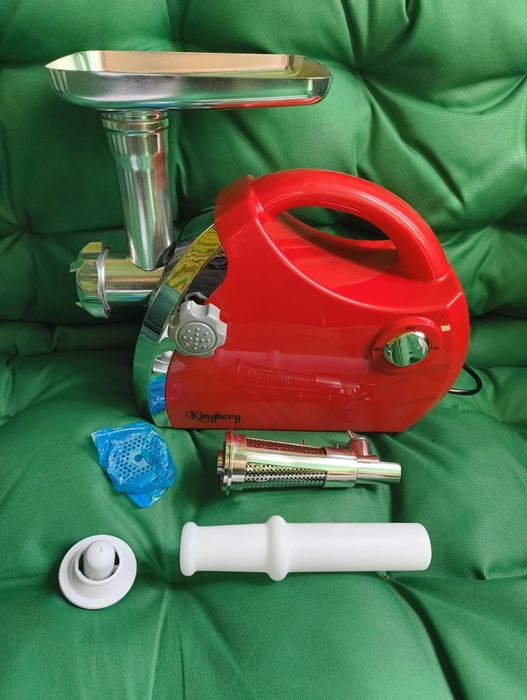 Электрическая мясорубка с томатной соковыжималкой 2 в 1