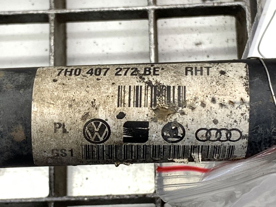 PÓŁOŚ PRAWY PRZÓD VW TRANSPORTER T5 7H0407272BE 2.5 130KM 03-15