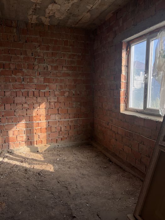 Продаж приміщення з гаражем в Чагрі