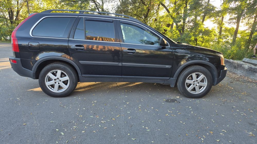 Продам авто Volvo XC90