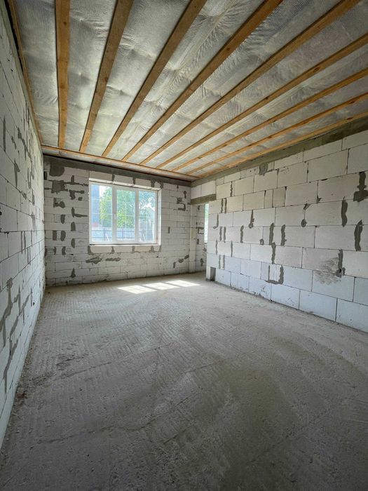 Продам капитальный одноэтажный дом в ПГТ Таирова площадь  150 м