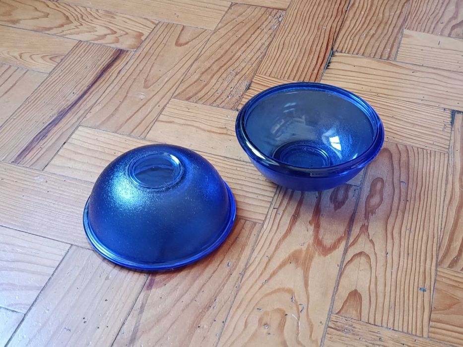 Taças vidro azul para fins diversos - decoraçao em azul