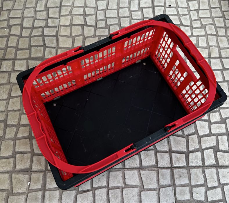 Cesto de campismo prático e dobrável