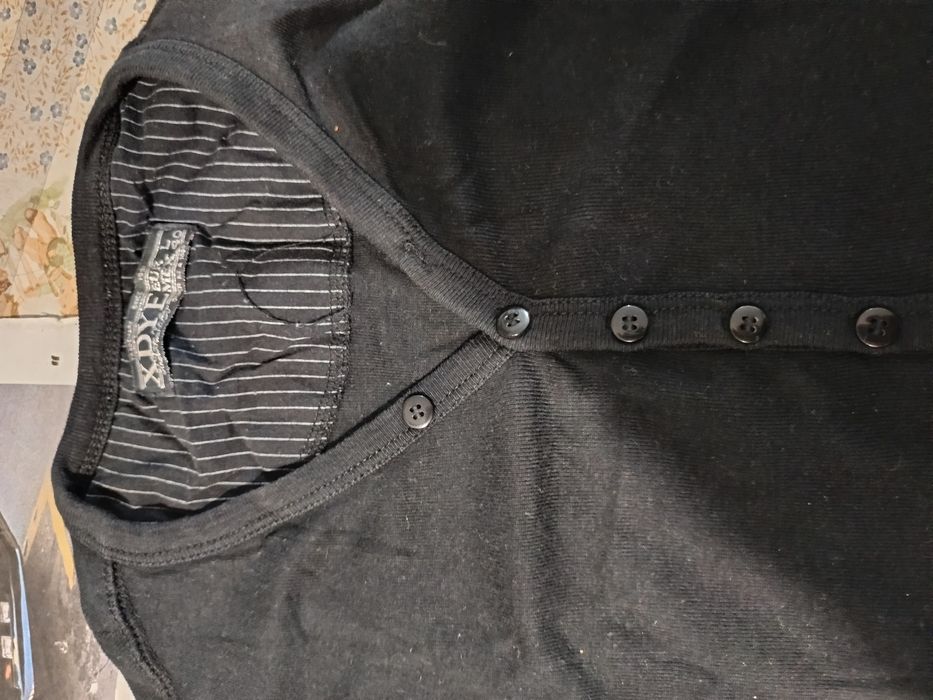 Vendo camisola preta bom estado