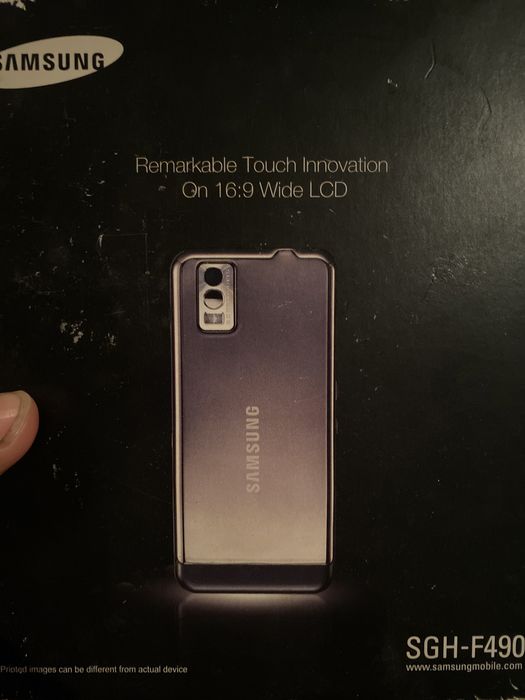 Продаю мобильный телефон фирмы Samsung f-490