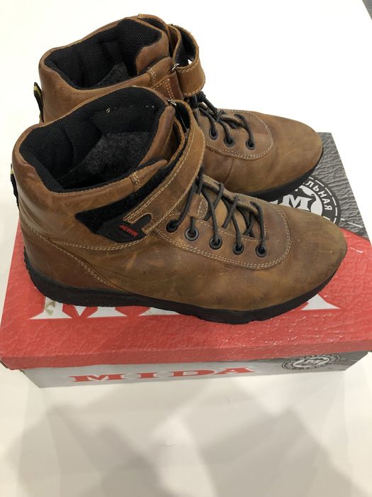 Ботинки шкіряні 37 розмір.