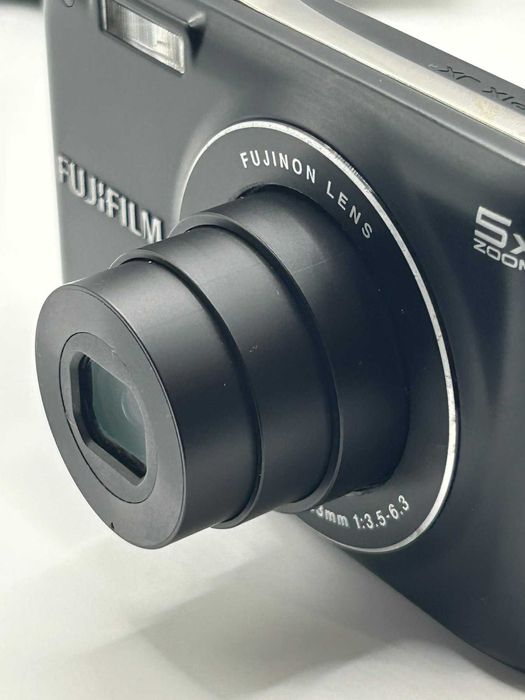 Fuji FinePix JX600 em ótimo estado
