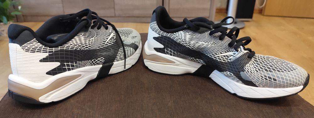 Buty NIKE Sneakersy Ghoswift BQ Szary Nike