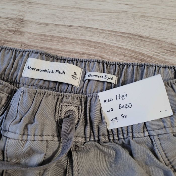 Нові Abercrombie & Fitch розмір S чоловічі штани карго баггі широкі з боковими кишенями сірі Baggy fit Cargo