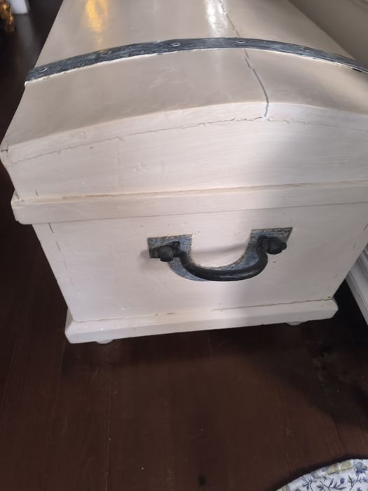 Arca Decorativa em Branco