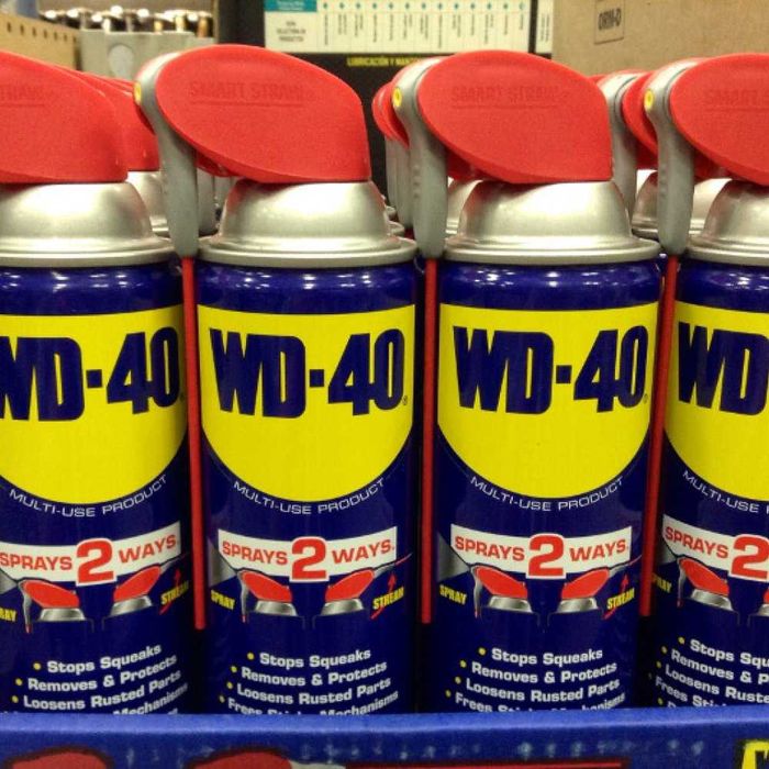 Preparat wielofunkcyjny WD-40 400 ml + dozownik - w dacie