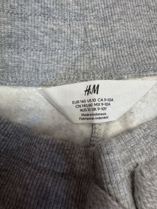 Продам тепленькі спортивні штани для хлопчика від H&M