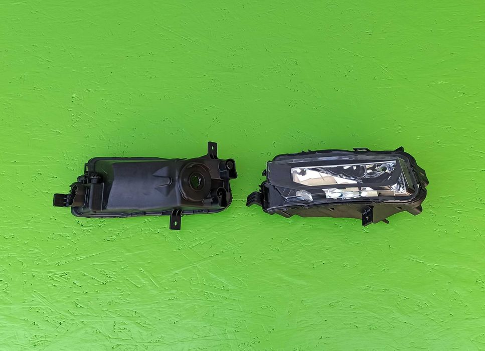 Фара противотуманна ПТФ на Фольксваген Т6 Volkswagen T6 15-24р