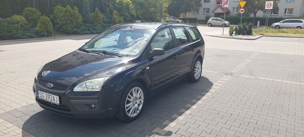 Ford Focus Mk2 Kombi 1.6 benzyna 2005 – jeżdżący, do poprawek