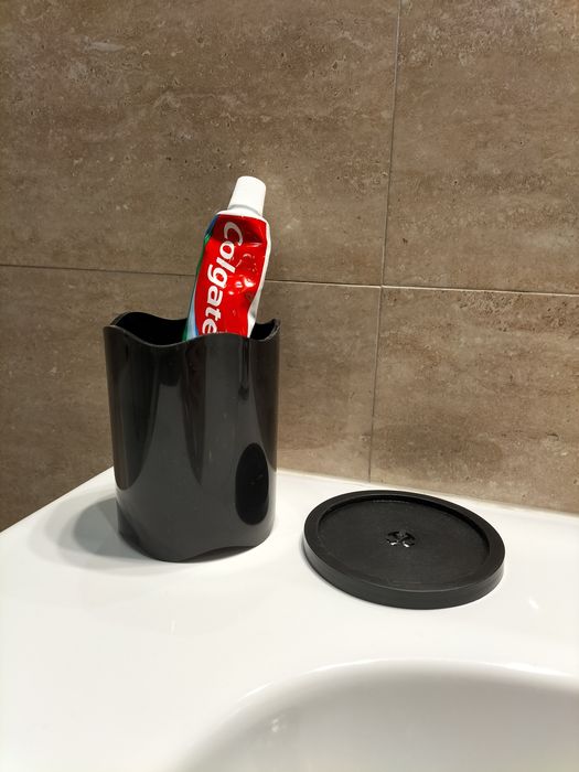 Pojemnik z ociekaczem do przechowywania Shein