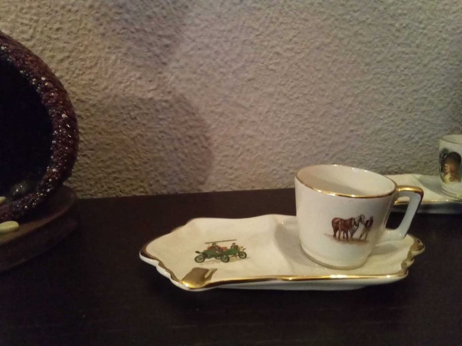 Conjunto de Chávena de café mas cinzeiro