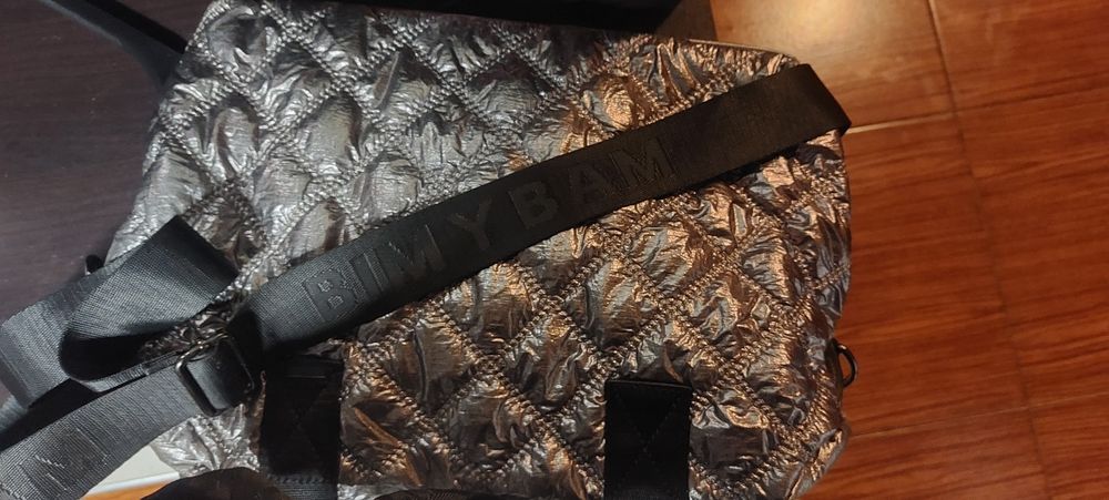 Mala cinza prata brilhante