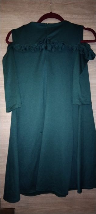 3 сукні розміру с-м