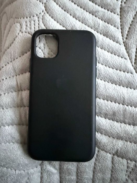 Чохли на Айфон на різні моделі