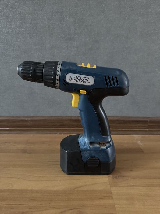 Шуруповерт CMI 18V