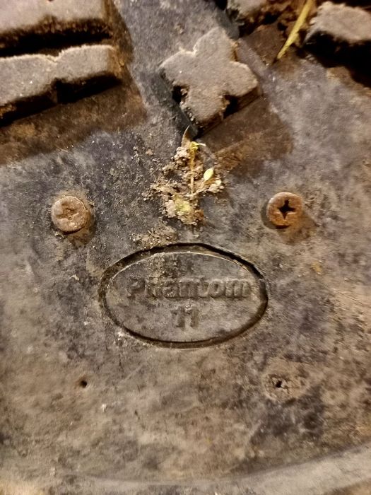 Продаю Brandit phantom 11 срочно