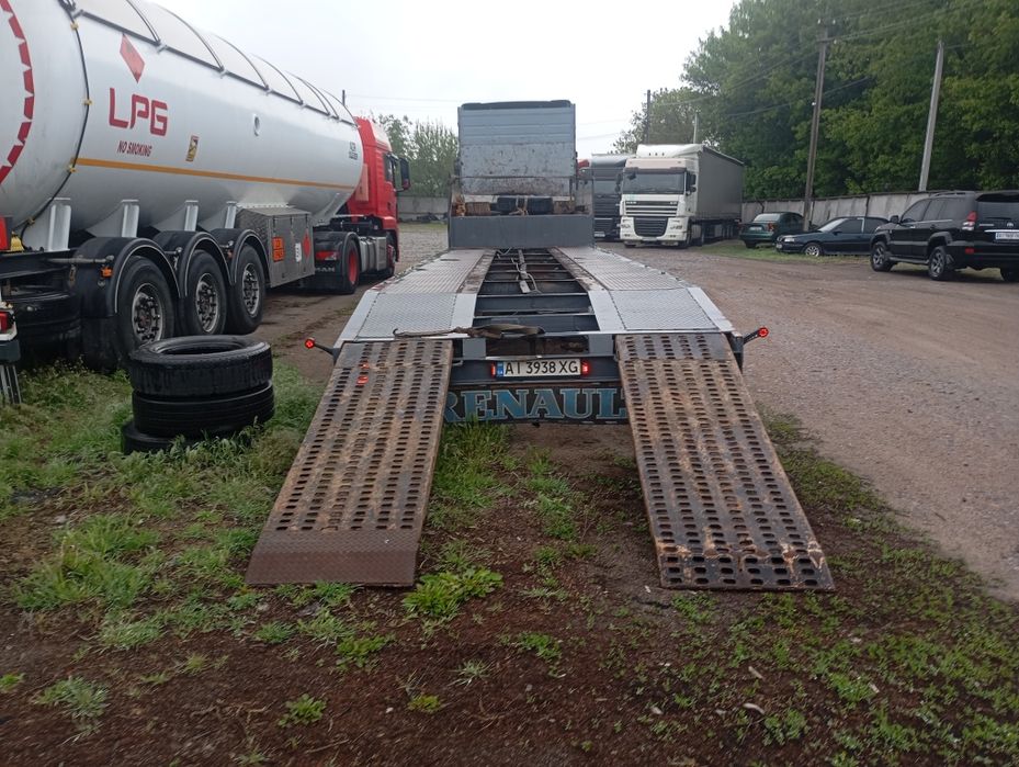 Продам напів причіп Трал