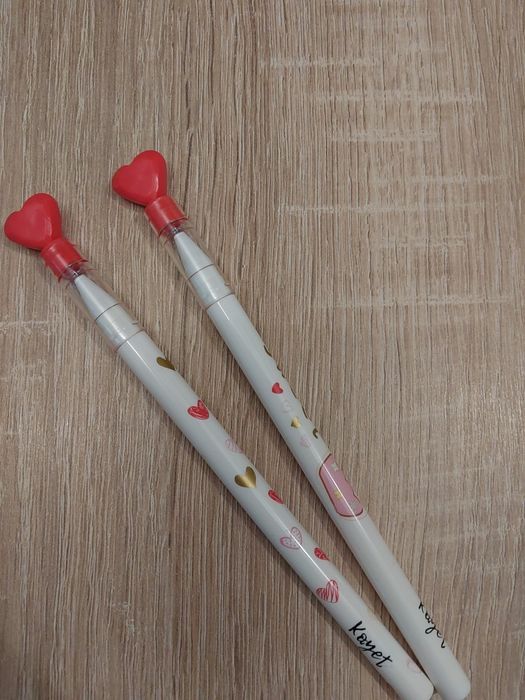 2 wymazywalne długopisy na Walentynki