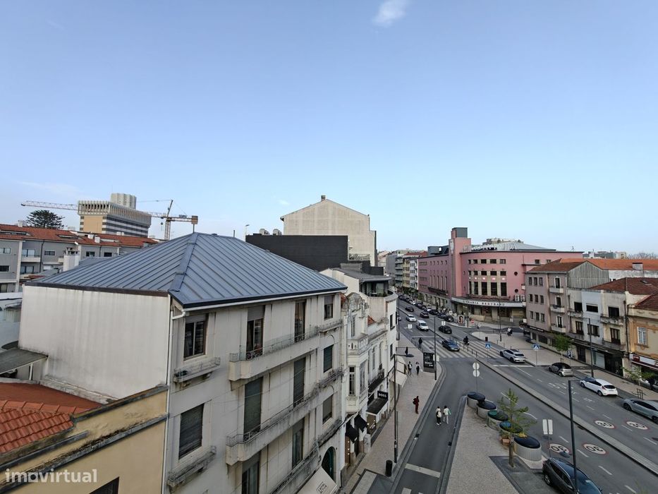Apartamento T4 Mobilado no Centro de Aveiro