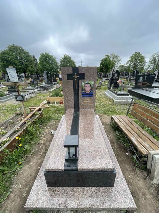 Памʼятники з граніту, європейські памʼятники, елітні памʼятники