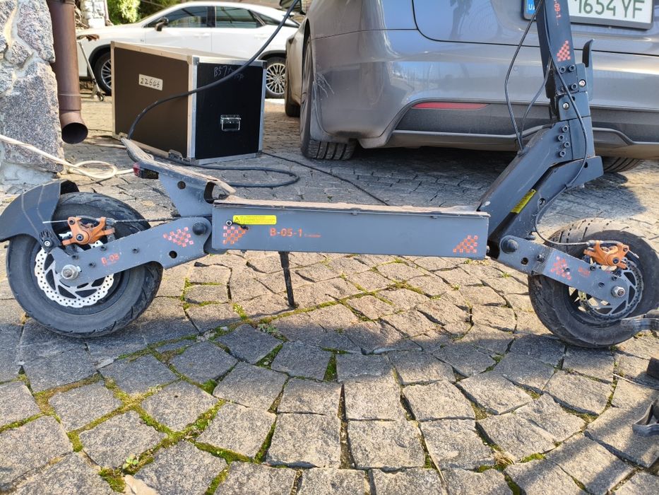 Продам электро самокат кукирин г4