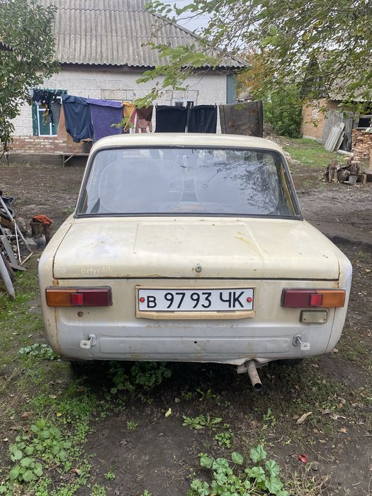 Продам ваз 21013