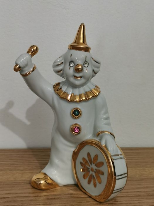 Figura Palhaço músico em porcelana P.T. Portugal 15cm