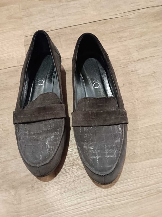 Loafersy Ryłko zamszowe 38 39 brązowe buty
