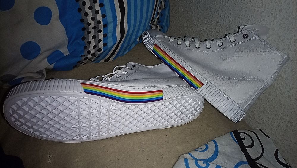 44 Buty z tęczą, lgbt, tęczowe, tolerancyjne trampki