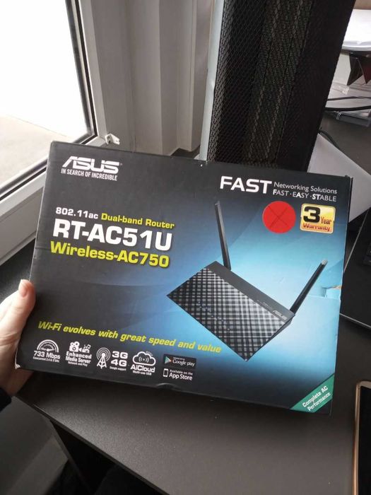 Router Asus RT-AC51U
