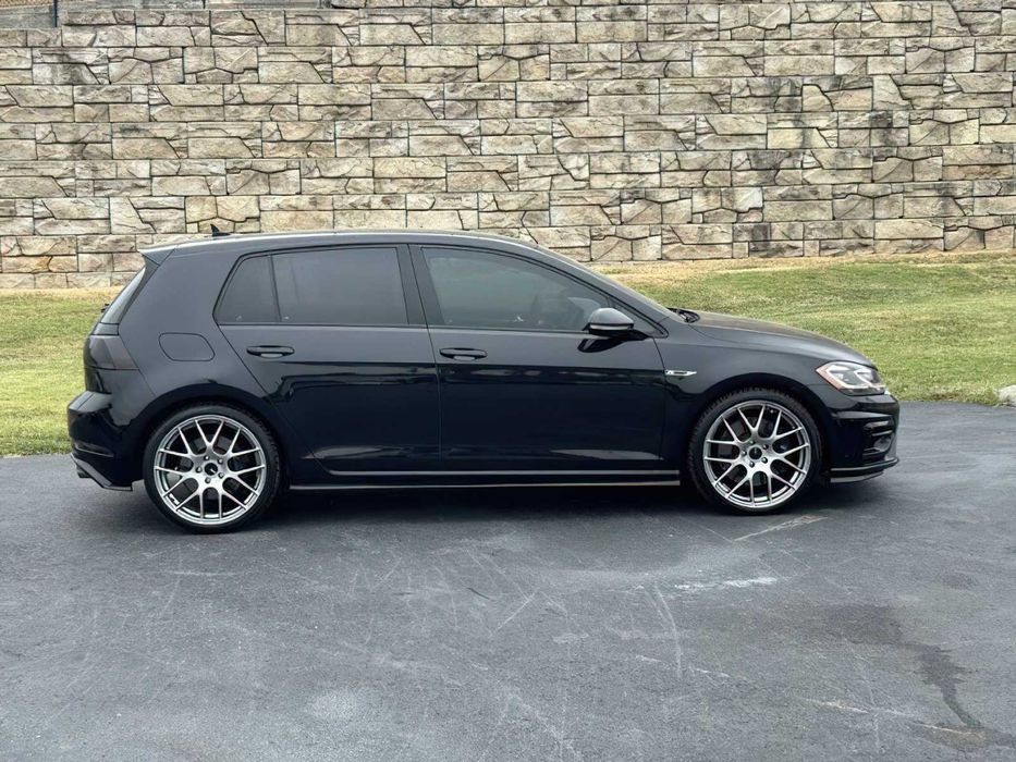 Volkswagen Golf R 4Motion      2019