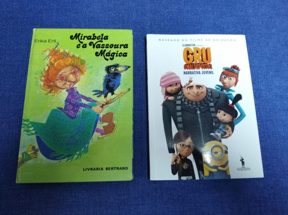 Livros juvenis vários.