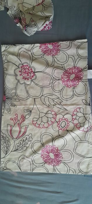 Продам две наволочки новые,50×70