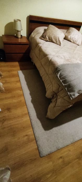 Quarto de casal completo usado em cor de cerejeira